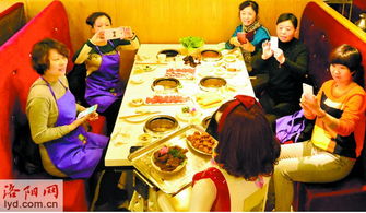 洛陽餐飲住宿服務(wù)邁入智能時代 首款餐飲服務(wù)智能機器人正式上崗